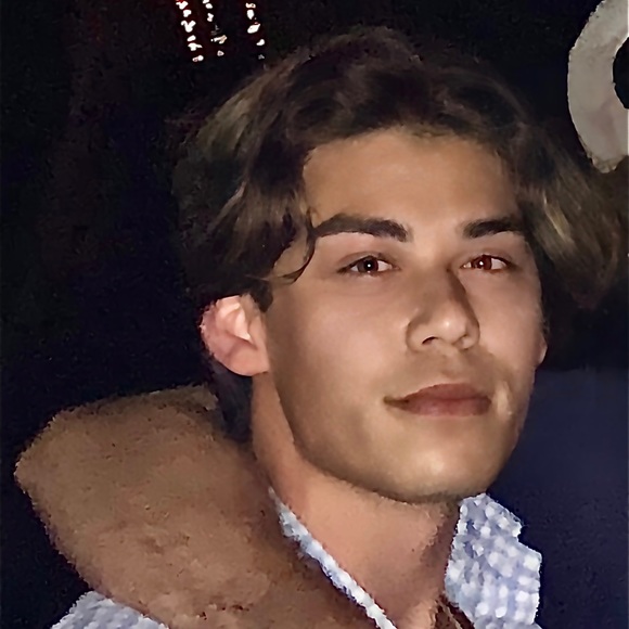 Meet your Posher, Matthew - Picture 1 of 1